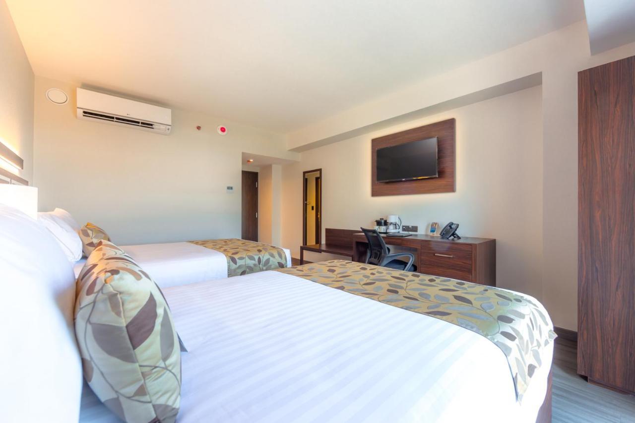 Sleep Inn Guadalajara Galerías Ciudad Granja Bagian luar foto