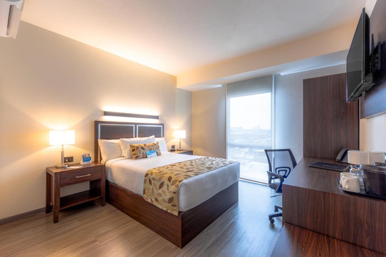 Sleep Inn Guadalajara Galerías Bagian luar foto