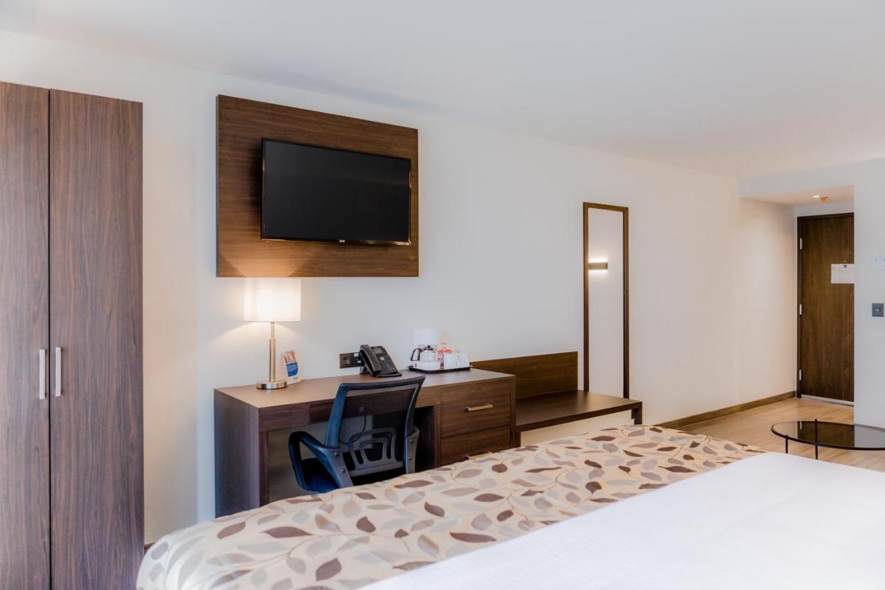 Sleep Inn Guadalajara Galerías Bagian luar foto