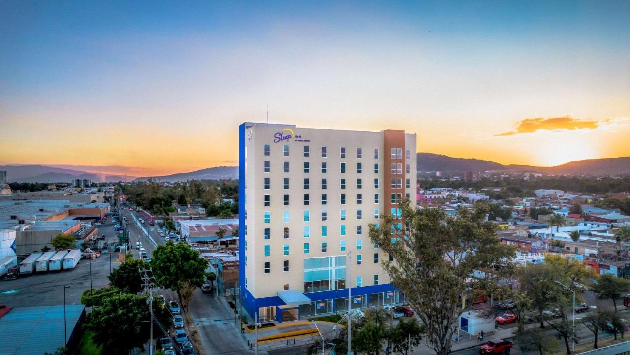 Sleep Inn Guadalajara Galerías Bagian luar foto